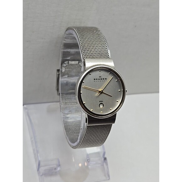 Skagen 355SGSC Ultra Slim Steel Mesh Date Silver Dial Quartz Watch New Battery - Picture 3 of 10